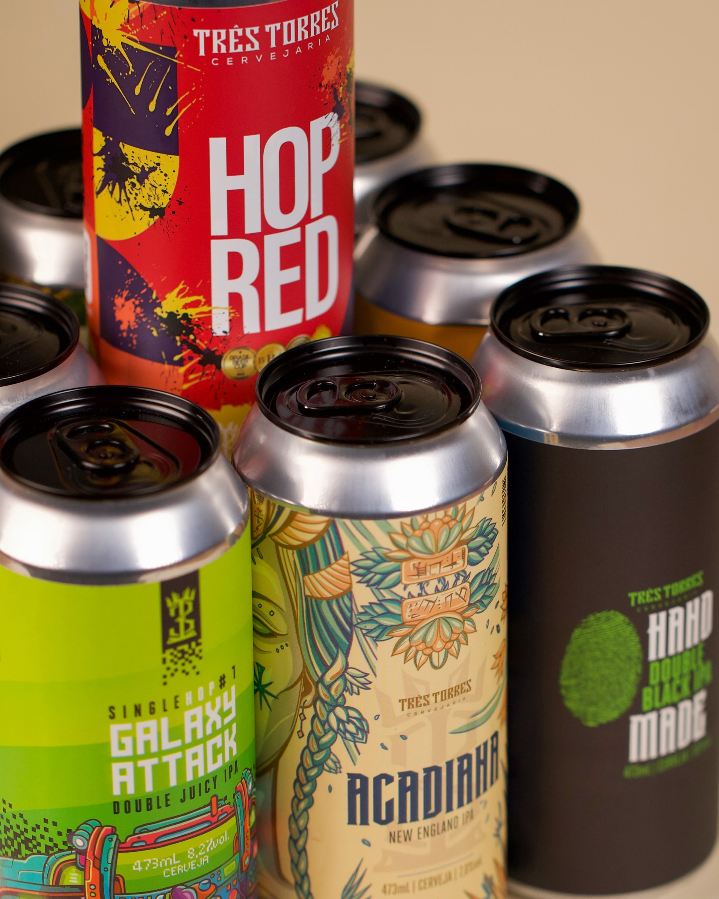 Latas Três Torres: Hop Red, Galaxy Attack e Acadiana